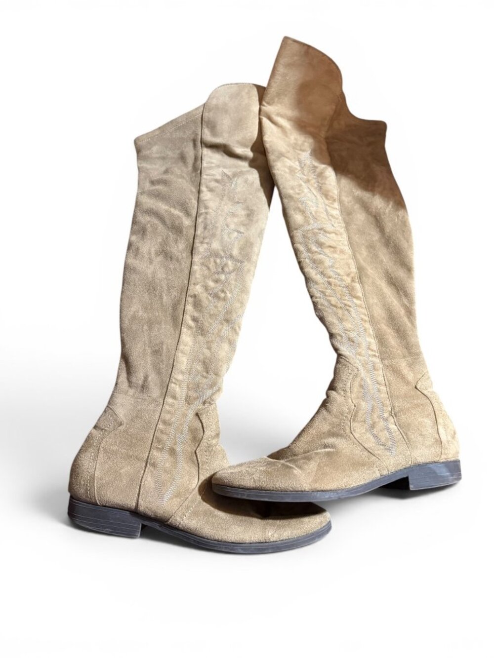 Me Too “Brandy” Western Embroidered Knee-High Boots – Size 9.5